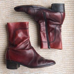 SALAMANDER | Vintage Beatles Zip Up Ankle Boots